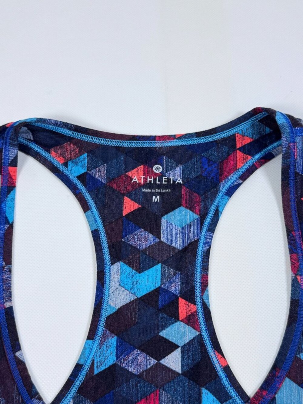 Athleta Geo Print Racerback Tank Top Medium Multicolor Blue Red Stretchy Activew - Picture 3 of 6